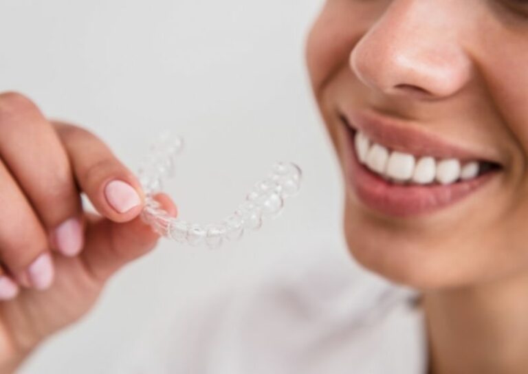 https://www.cudzilo.pl/wp-content/uploads/2024/05/65702c670f5e2868cdde27ee_Is-Pain-With-Teeth-Aligners-Avoidable-Top-Tips-On-Pain-Management-768x544-1.jpg